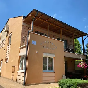 https://gabi-lux-apartman.hotels-hajduszoboszlo-hungary.com