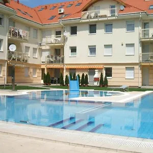 https://mirage-wellness-apartman-hajduszoboszlo.hotels-hajduszoboszlo-hungary.com
